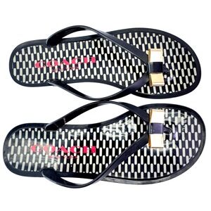 Coach Landon Flip Flops Sandals Women's Size 7B Black Metal Bow Accent Slip In